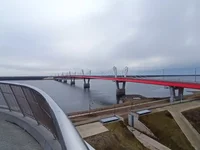 Вид на международный мост через реку Амур в Хэйхэ
